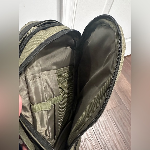 Highland Tactical EXPO Molle Webbing Crossbody Bag Adjustable Sling Bag - Green - Picture 11 of 15